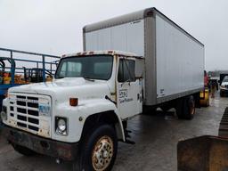 27021- 1978 International S1800 22 ft box truck, showing 244,xxx miles, model 1824. Rear Door needs