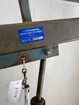 (13568)- Continental 2 ton shop hoist