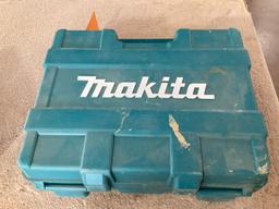 Makita 18 Volt Hammer Drill with Charger And Battery