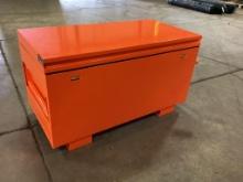 New Unused Diggit Model 2248 Lockable Jobsite Storage Chest