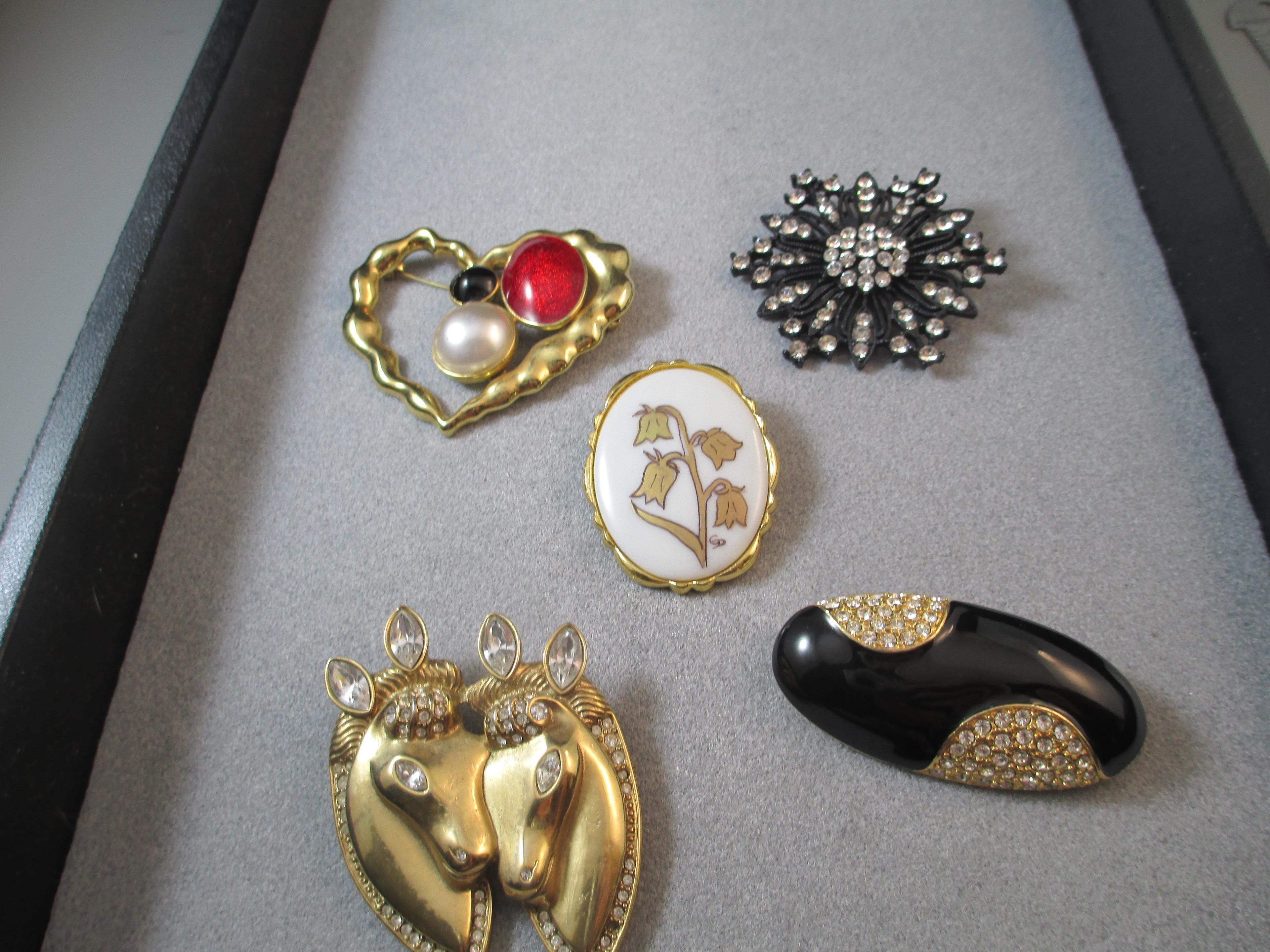 Assorted Brooch Pin Lot