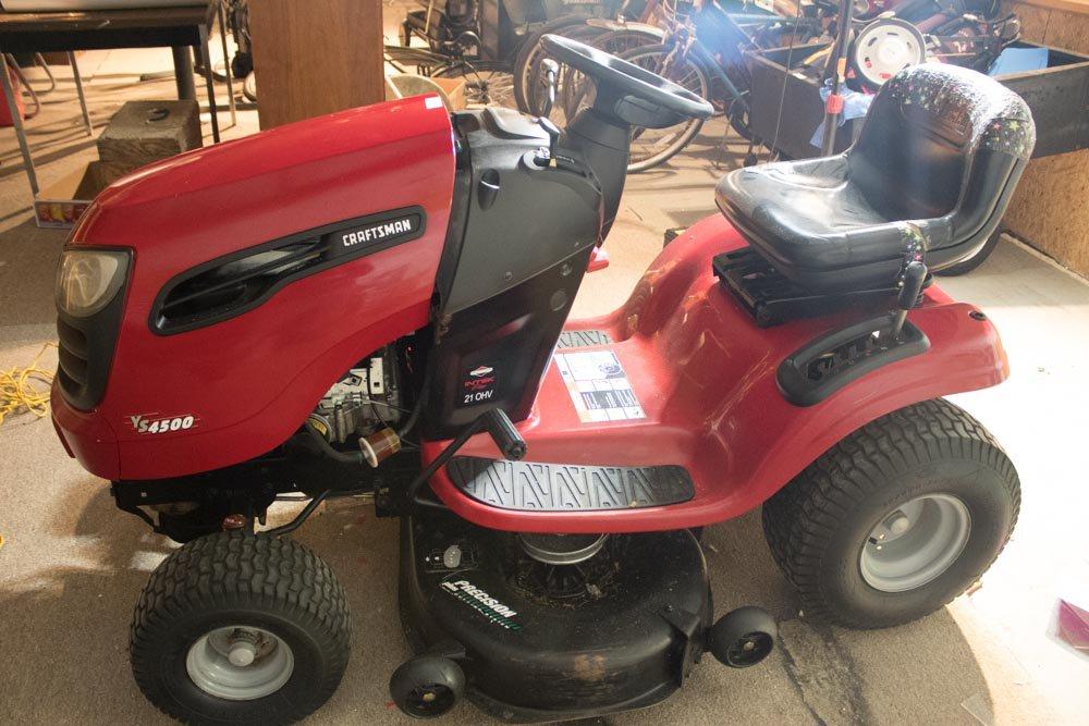 Craftsman 42in Ride-on Mower