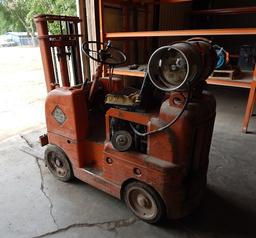 Allis Chalmers Forklift