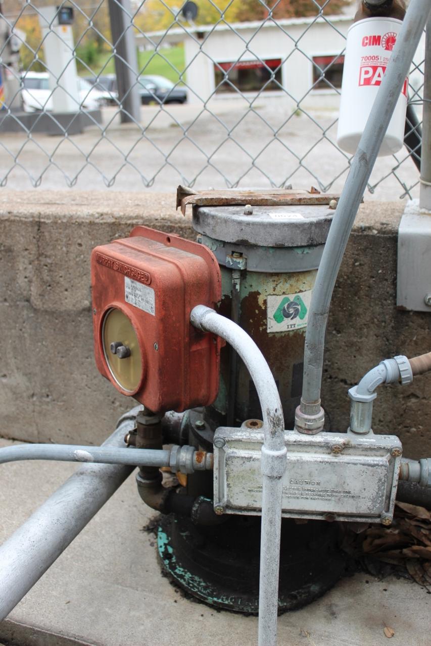 ITT Marlow Pump w/ Murphy Switchgage