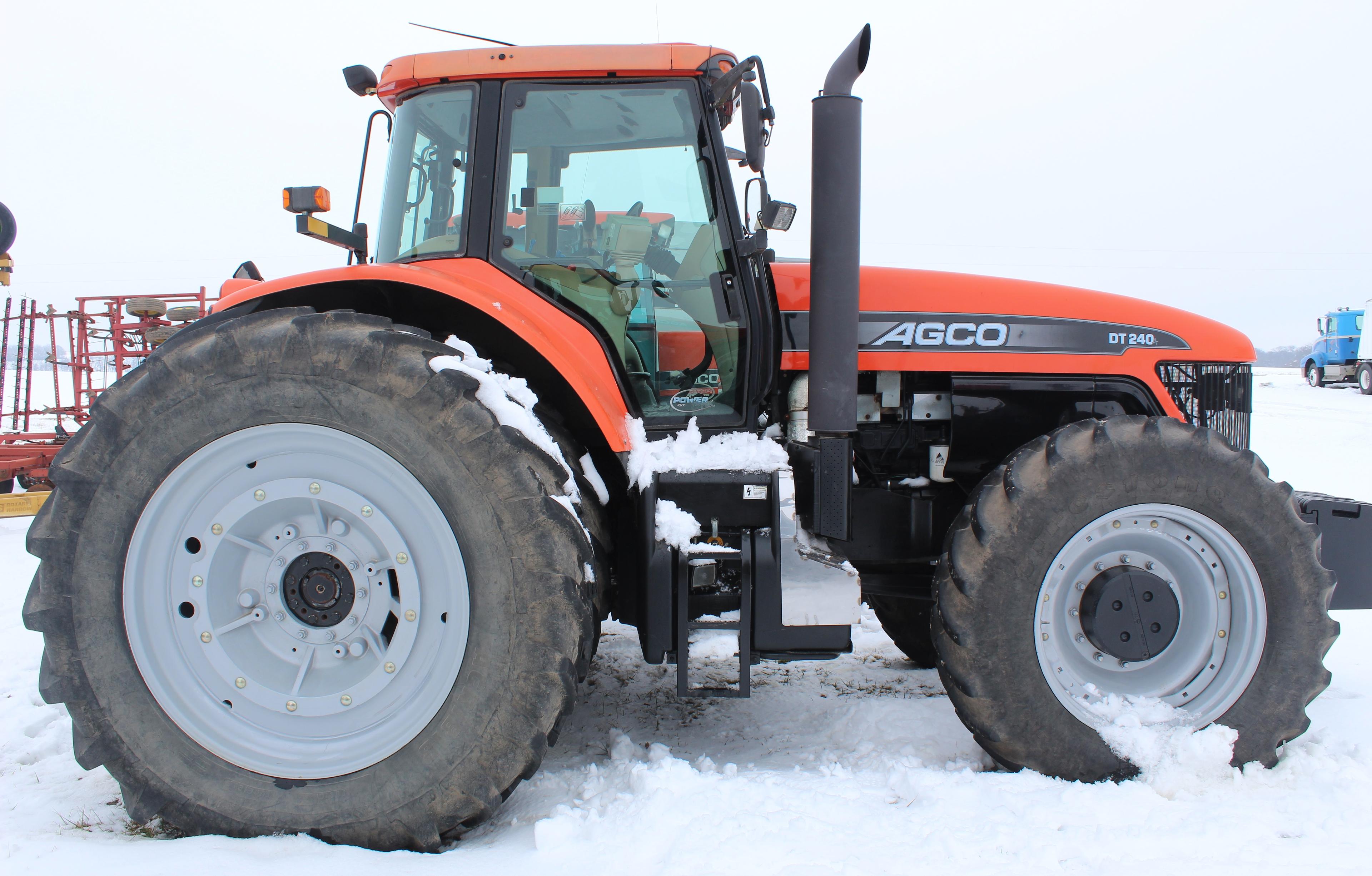 2008 AGCO DT240A Tractor