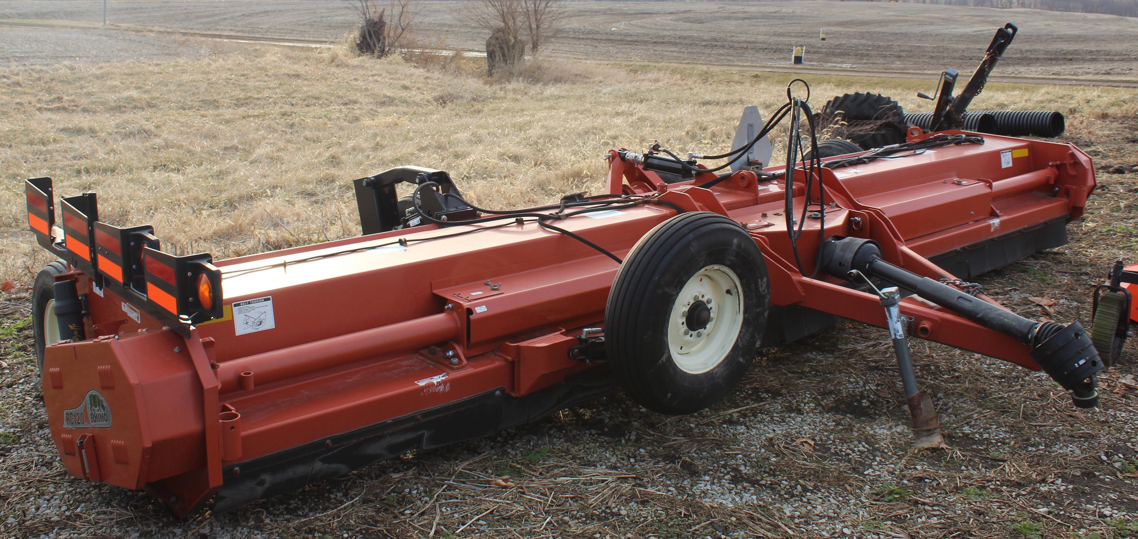 Rhino RC120, 20’ Flail Shredder