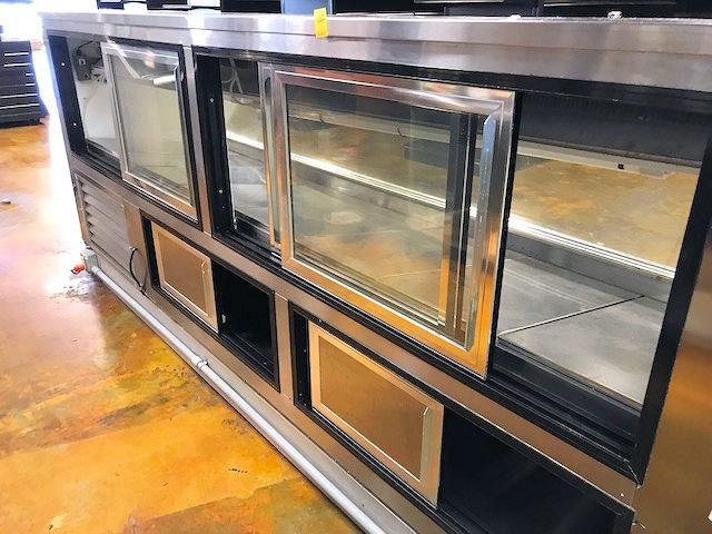 9 FT. Refrigerated Leader Deli Case