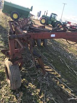 IH 720 Plow