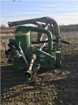 Walinga Agri Vac with pipe