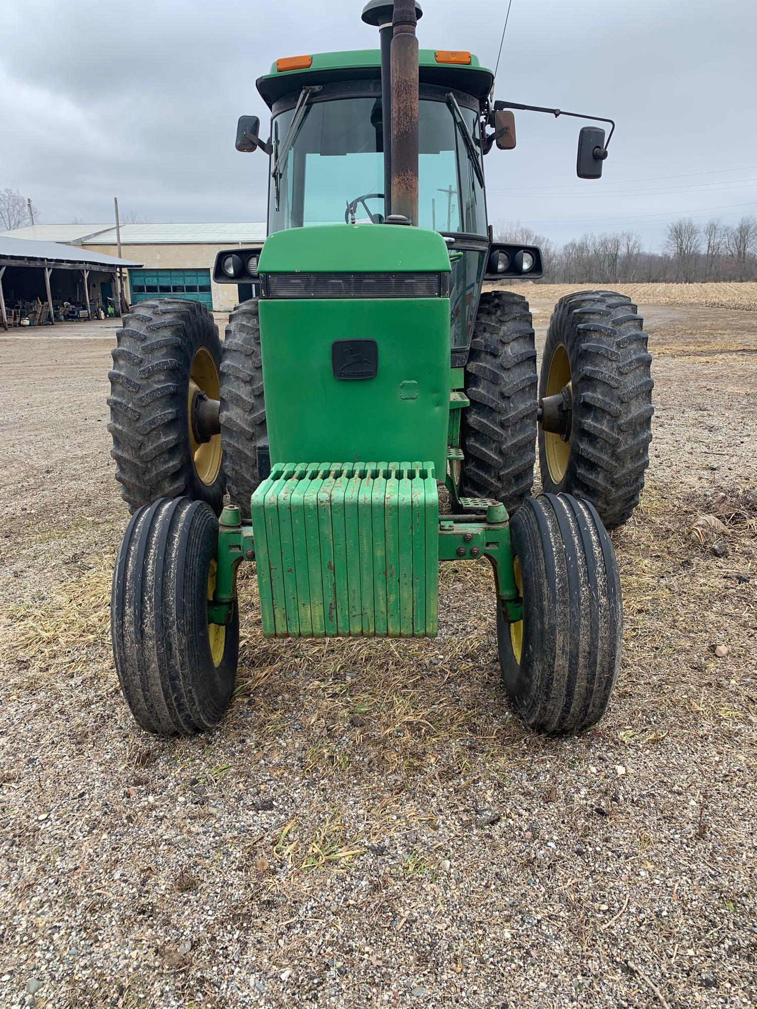 John Deere 4450