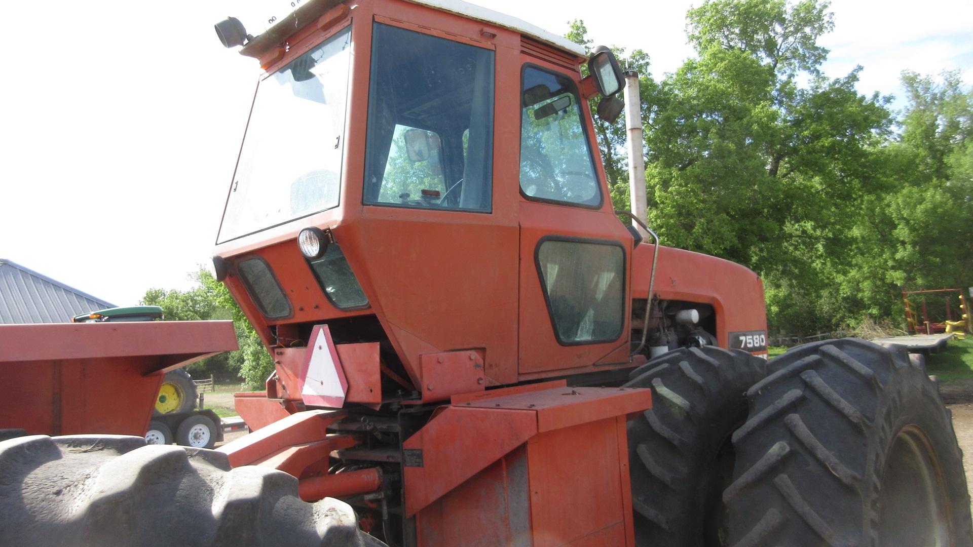 Allis Chalmers 7580 4WD Tractor