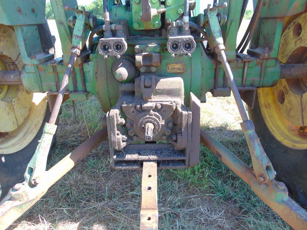 John Deere 4020 Farm Tractor, front end loader, canopy, 3pt, pto, Located in Marlow Yard