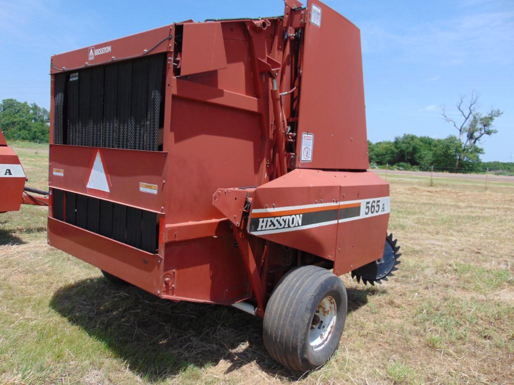 Hesston 565A Round Baler, s/n 01130, 540 pto, Located In Marlow Yard...