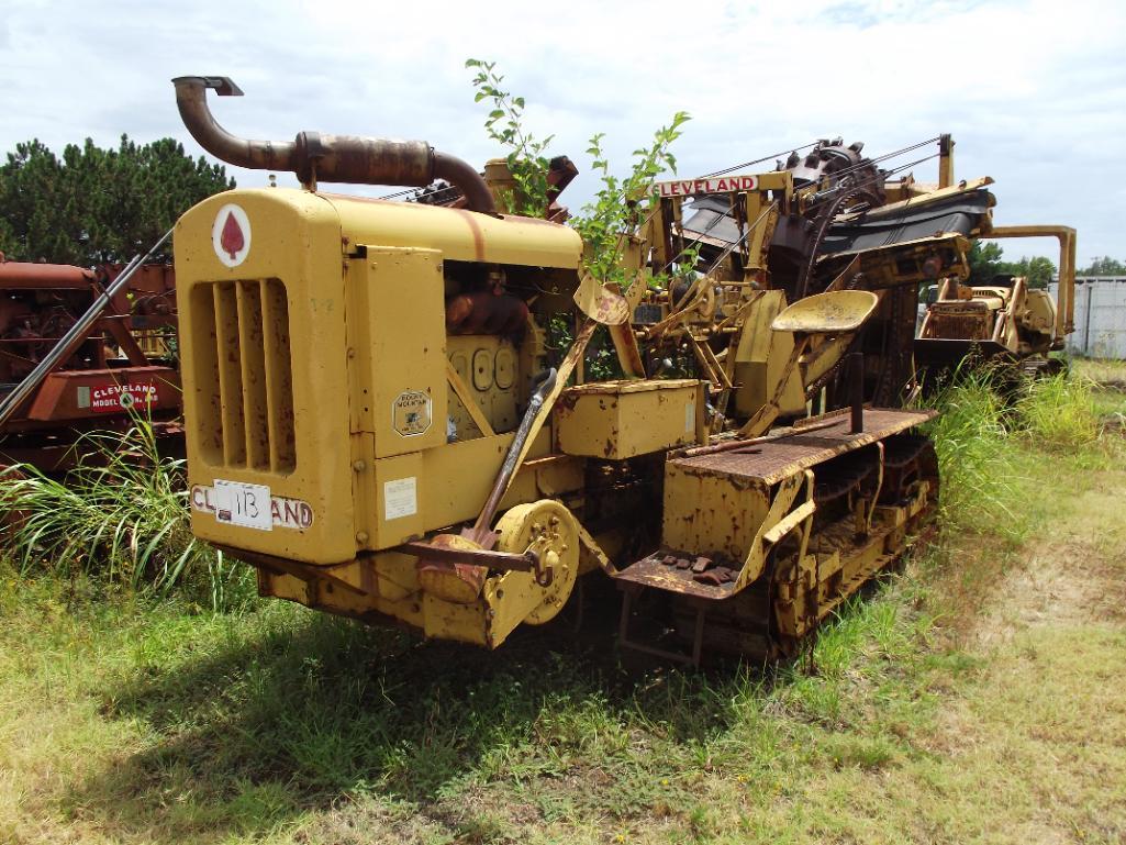 CLEVELAND J46 TRENCHER, S/N 402126, 24" CONVEYOR, 17" BKT, NEEDS BATTERIES, RAN WHEN PARKED OVER A