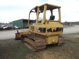 CAT D3GXL CRAWLER TRACTOR, S/N YR01223, 6 WAY BLADE, SWEEPS, CANOPY, HR METER CRACKED, COMPUTER