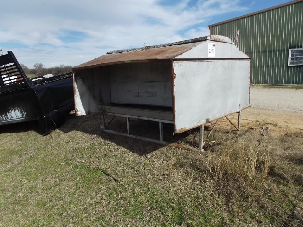 6' X6' PASTURE FEEDER ON SKID...