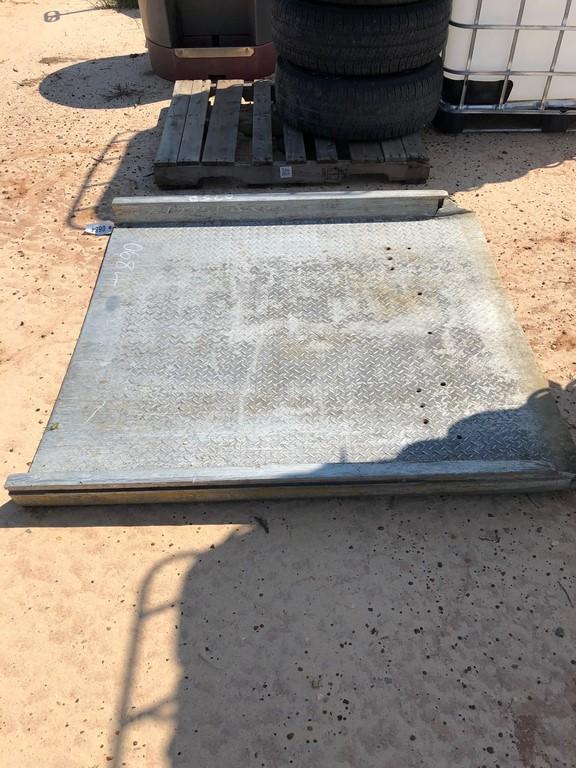 ALUMINUM LOADING RAMP 4'10"X55"