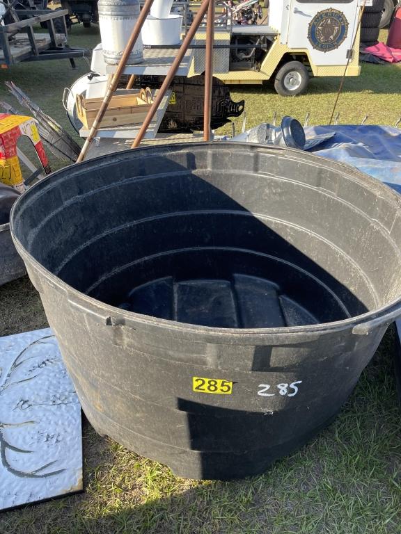 200 Gallon Rubber Water Trough