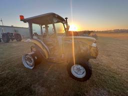 Challenger Cat 4wd Cab, No Front Glass Or Rear