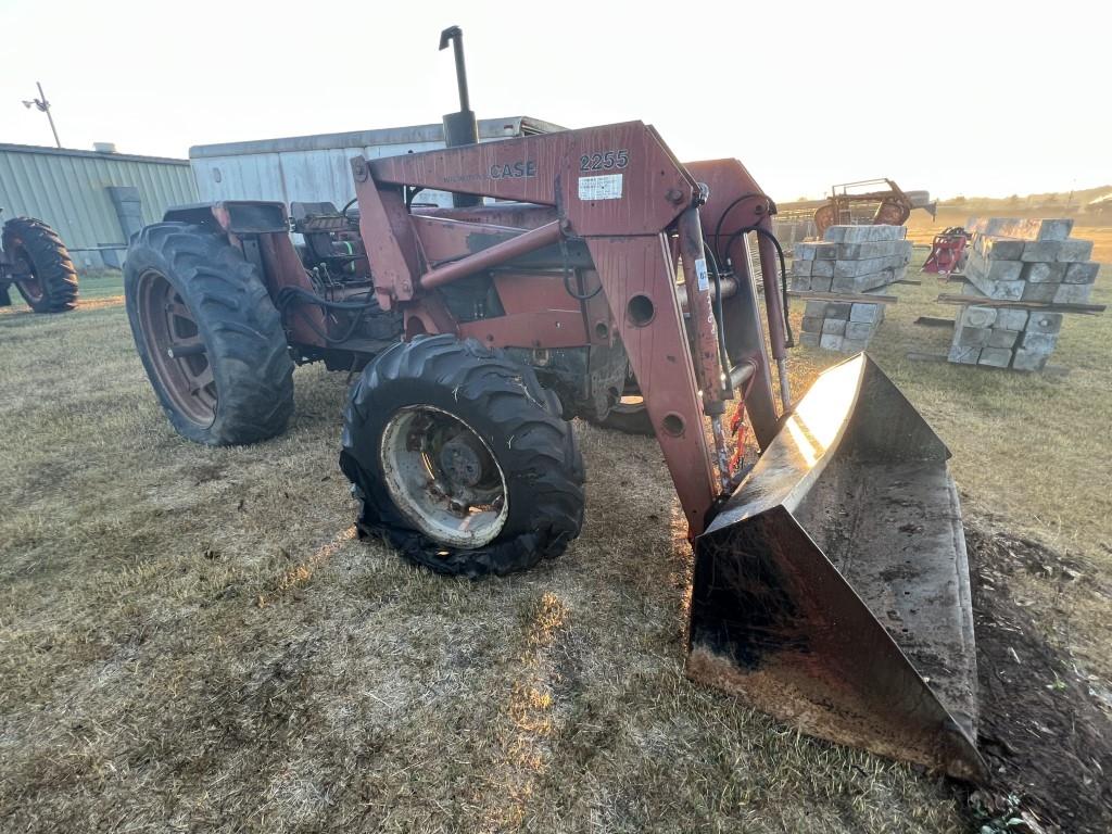 Case 885 Loader & Bucket