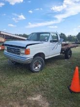 2001 Ford Flatbed Truck