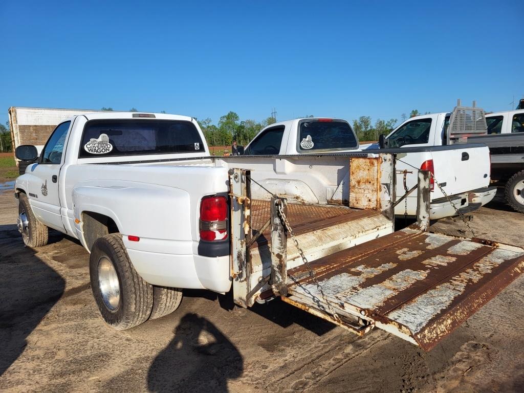 1998 Dodge Ram 3500 V8 Magnum