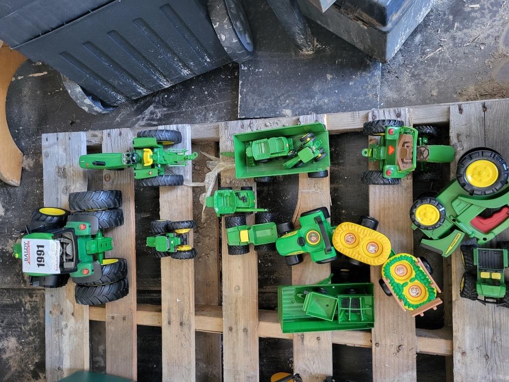 John Deere Toy Tractor Lot (15 Ct)