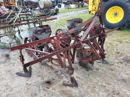 2 Row Cultivator Frame W. Planters