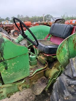 John Deere 1010 Tractor