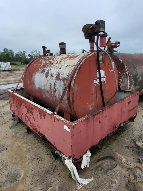 Fuel Tank With Containment