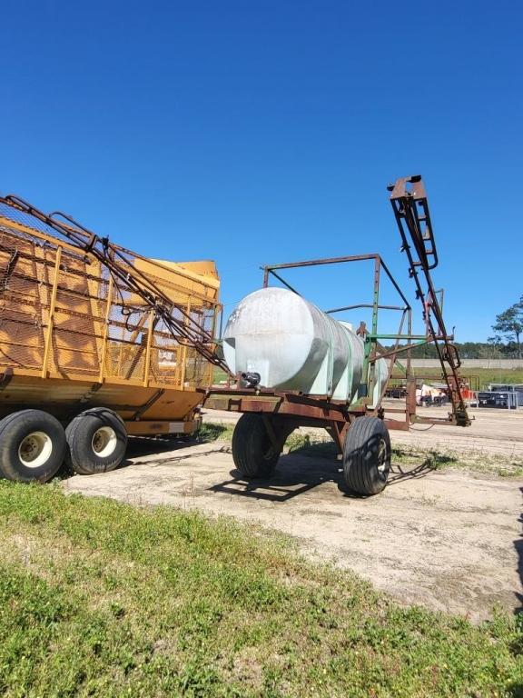 1000 Gallon Pull Type Sprayer