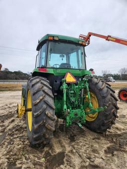 John Deere 7810 Cab Tractor