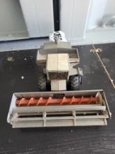 Vintage Toy Allis Chalmers Gleaner L2 Combine