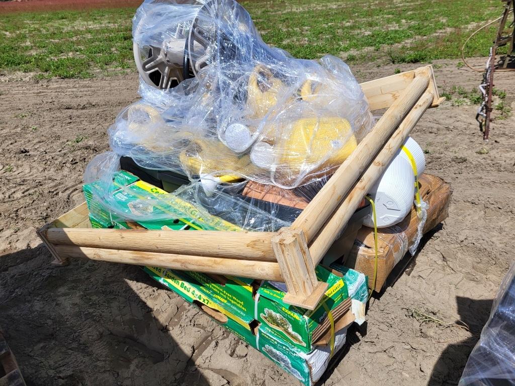 Pallet Of Various Garden Items