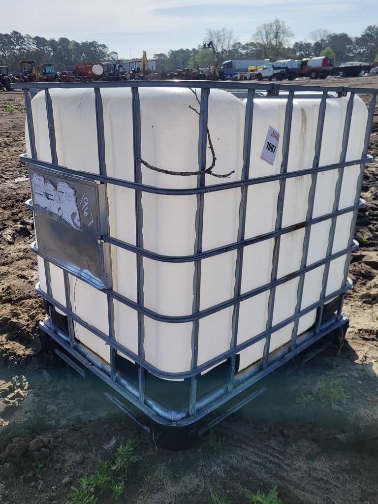 330 Gal Poly Tote W/cage