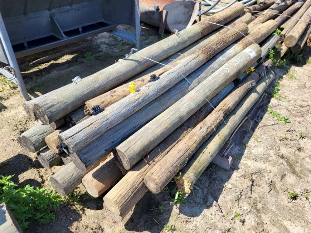 (22) Wooden Posts