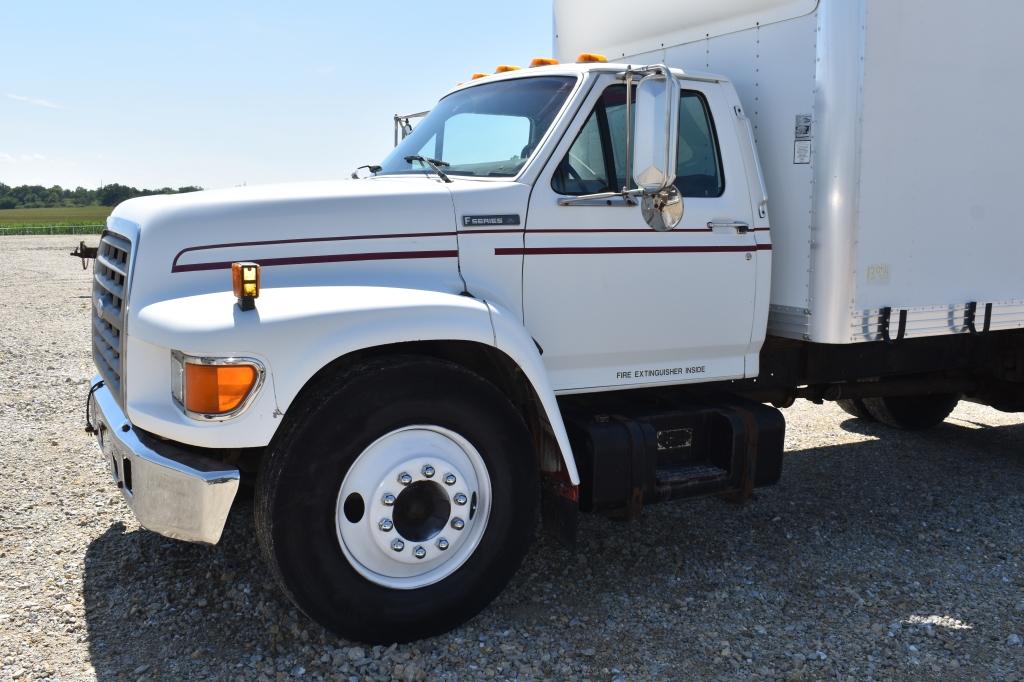 1995 FORD F800 15761