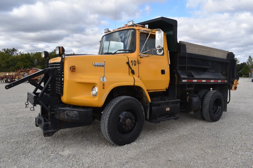 1995 FORD LS8000 16445