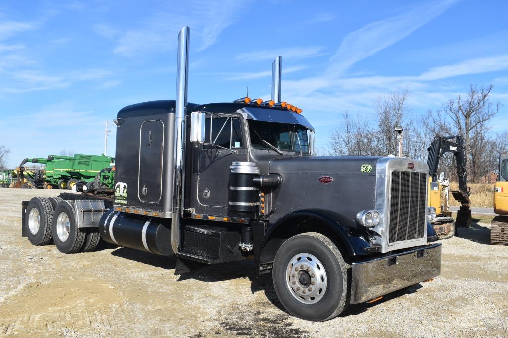 1987 Peterbilt 359 Extended Hood, approx  400,000 miles on this engine, 199