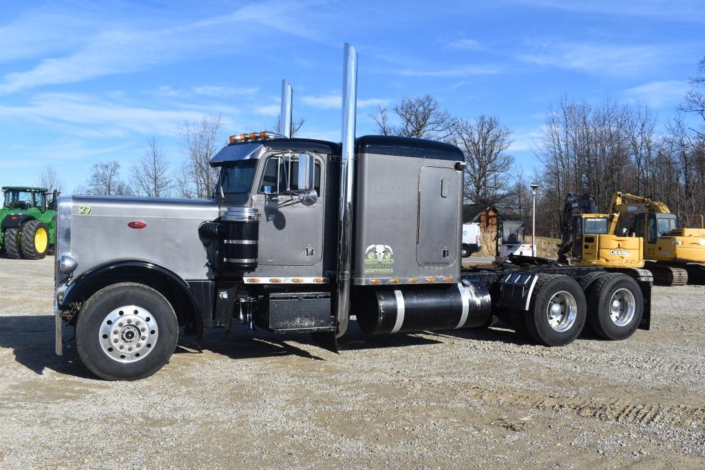 1987 Peterbilt 359 Extended Hood, approx  400,000 miles on this engine, 199