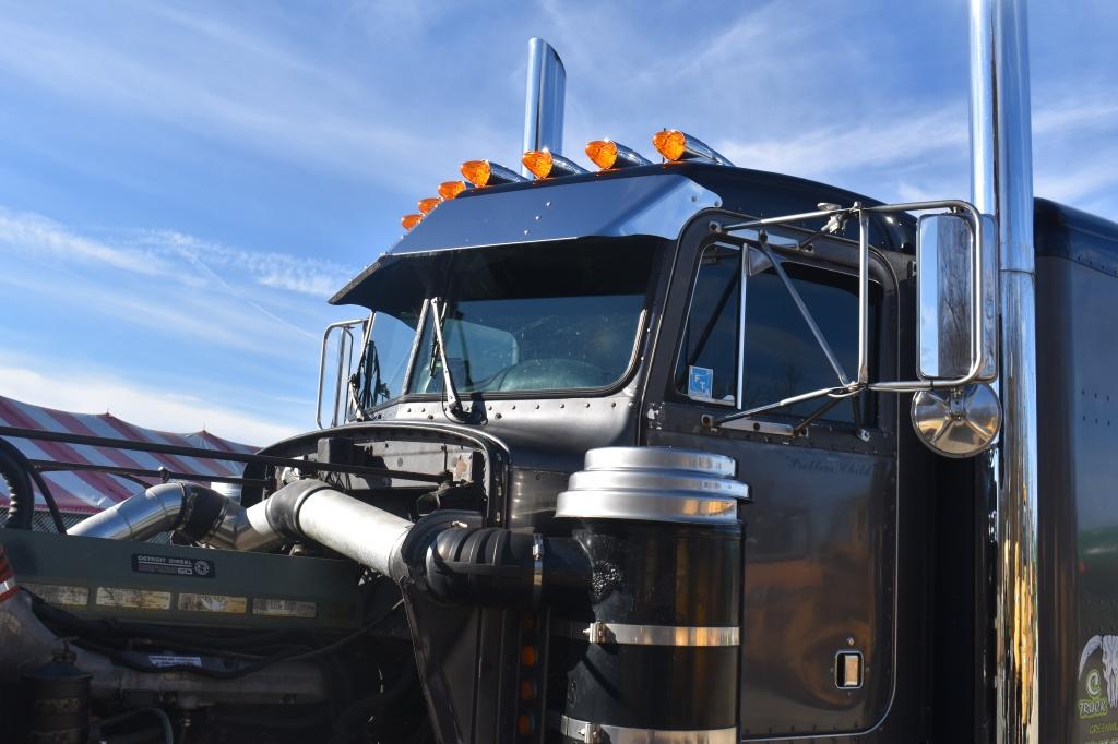 1987 Peterbilt 359 Extended Hood, approx  400,000 miles on this engine, 199