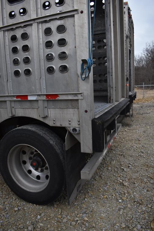 2015 EBY 53FT CATTLE POT, spread axle,  straight through, (no jail), panele