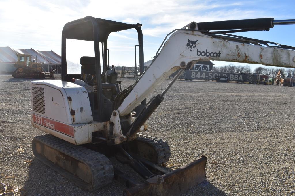 1998 BOBCAT 331, approx 4,000 hrs, (hour  meter not accurate) 1 bucket, aux