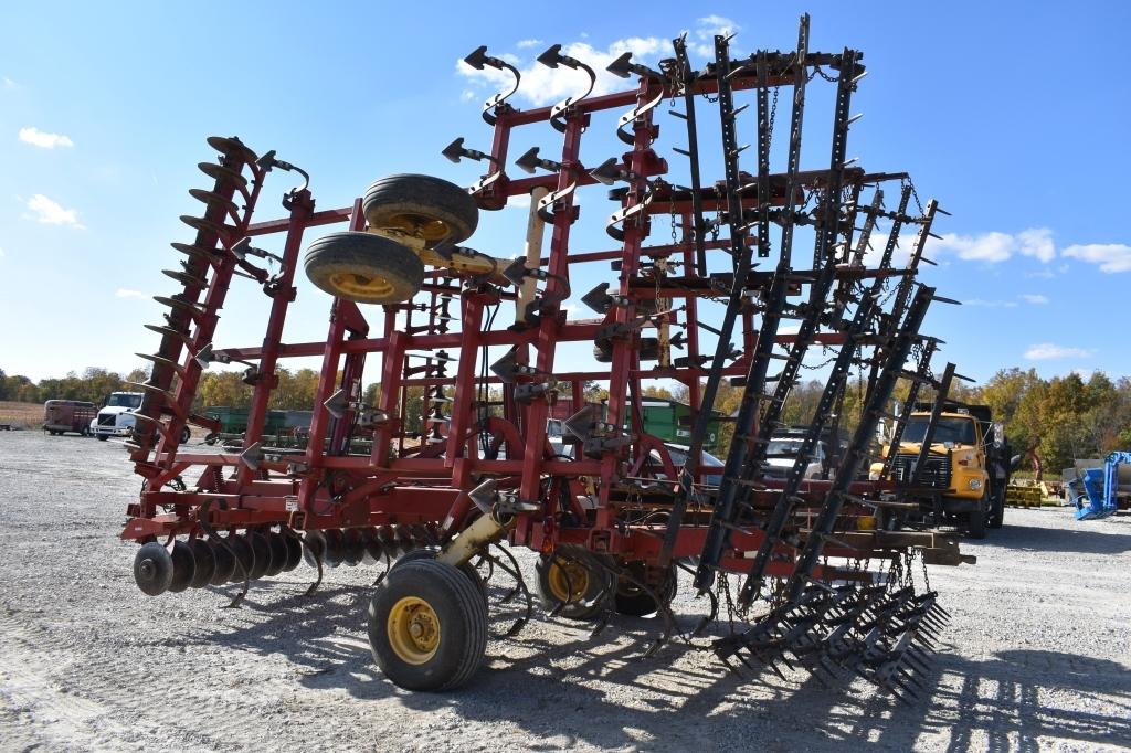 KRAUSE, 30ft, 3 section, 5 bar spiked harrow,  rear hitch, 9in disc spacing