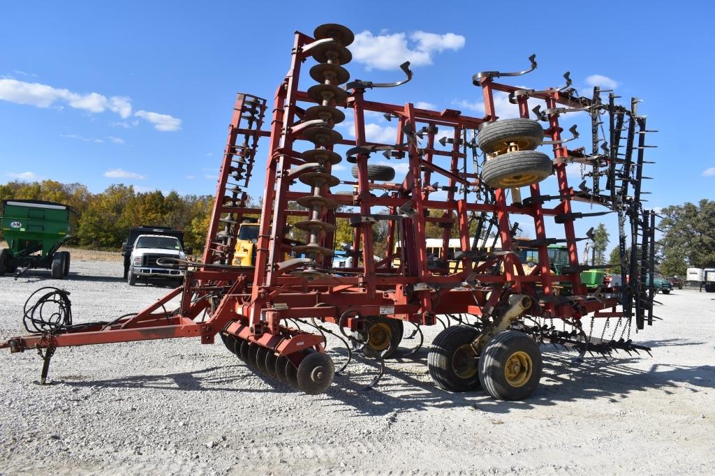 KRAUSE, 30ft, 3 section, 5 bar spiked harrow,  rear hitch, 9in disc spacing