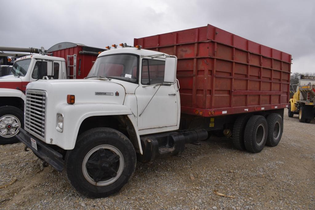 1975 International Loadstar 1800, 49,223  miles, manual transmission, 16ft