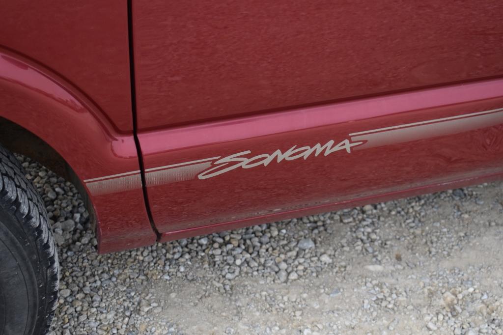 1998 GMC Sonoma, 124,798 miles, reg. cab,  long bed, automatic transmission