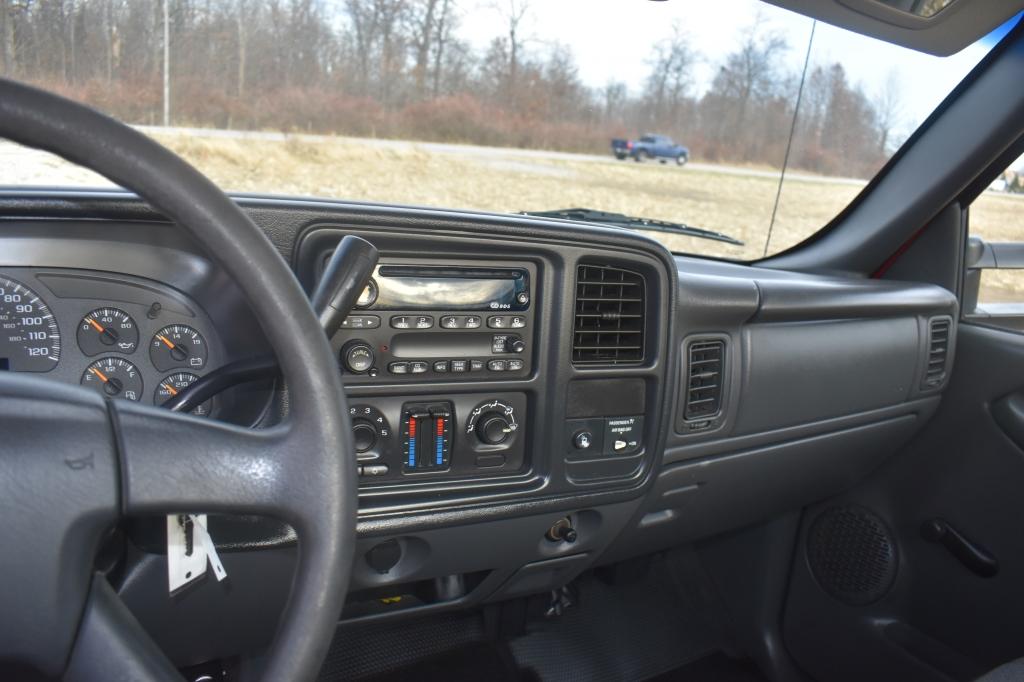 2003 Chevrolet 2500HD, 118,107 miles, 6.0  liter gas engine , automatic tra