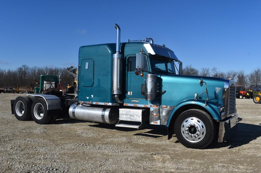 1997 Freightliner Business Class M2 555, 659  miles, sleeper, CAT engine, h