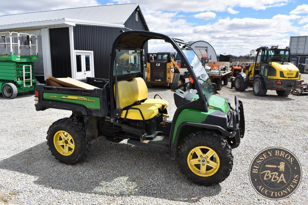 JOHN DEERE GATOR XUV 825I 26125